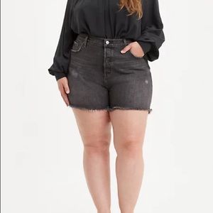 Levi 501 Shorts in Black 24